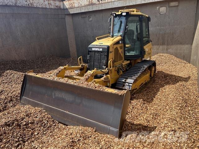 CAT D4K LGP ブルドーザー
