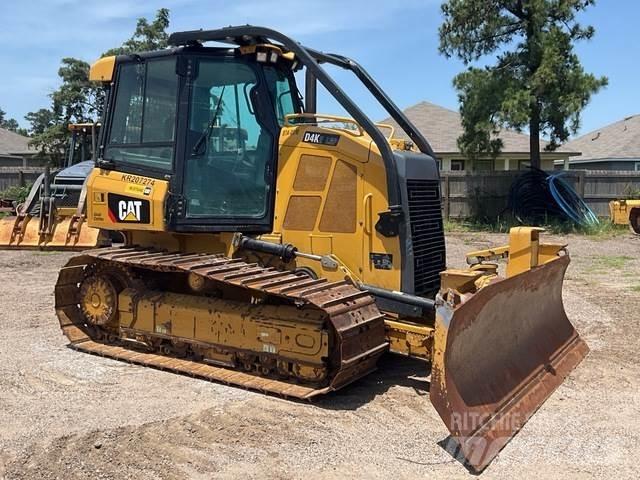 CAT D4K2 LGP ブルドーザー