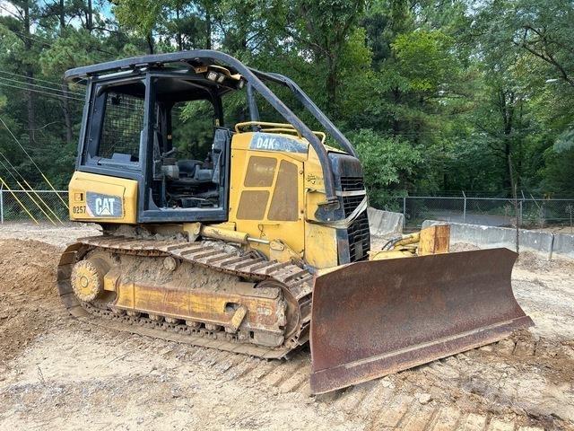 CAT D4K2 XL ブルドーザー