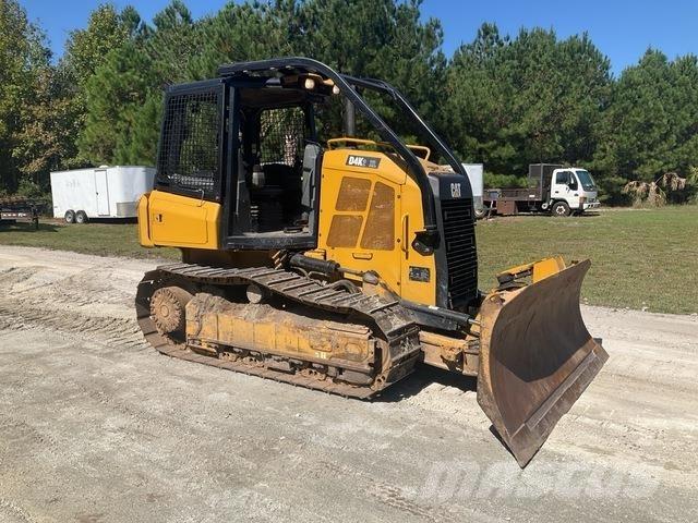 CAT D4K2 XL ブルドーザー