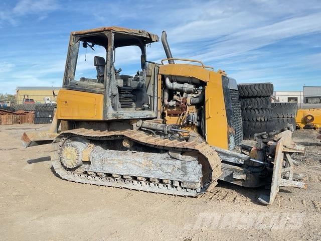 CAT D4K2 XL ブルドーザー