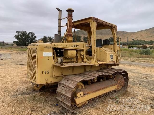 CAT D5B トラクター