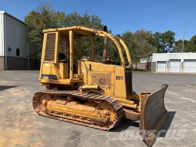 CAT D5C ブルドーザー
