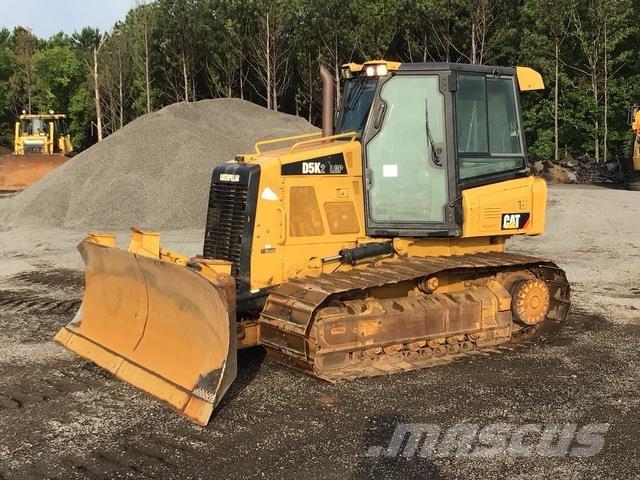 CAT D5K2 LGP ブルドーザー
