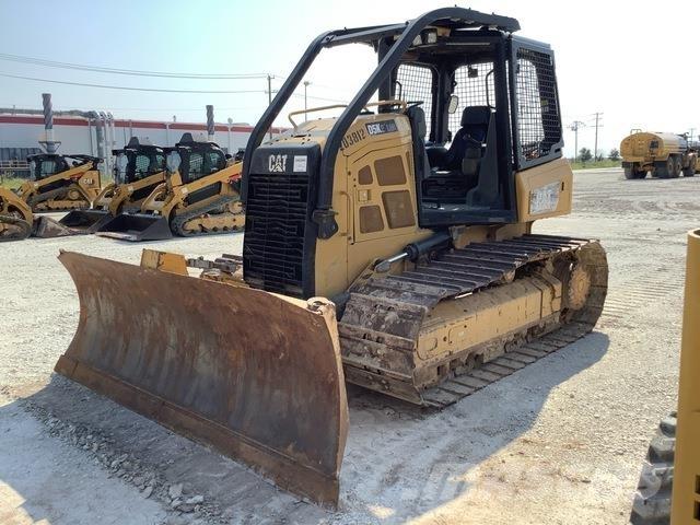 CAT D5K2 LGP ブルドーザー