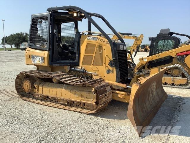 CAT D5K2 LGP ブルドーザー