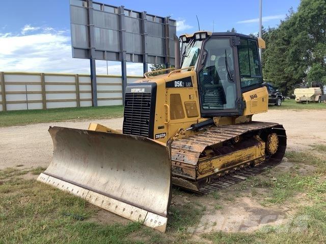CAT D5K2 LGP ブルドーザー