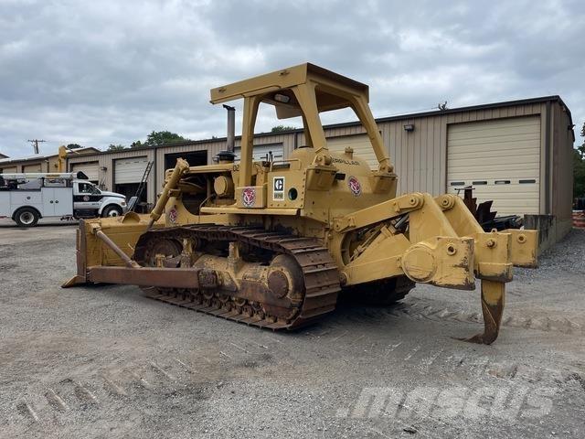 CAT D6D ブルドーザー