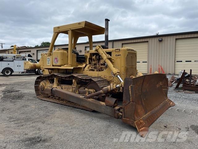CAT D6D ブルドーザー