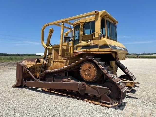 CAT D6H ブルドーザー