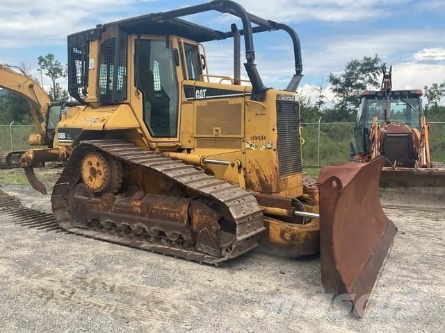 CAT D6N XL ブルドーザー