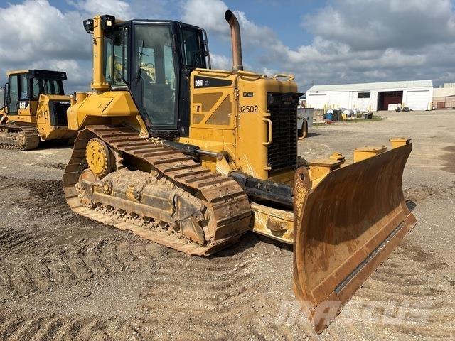 CAT D6N XL ブルドーザー