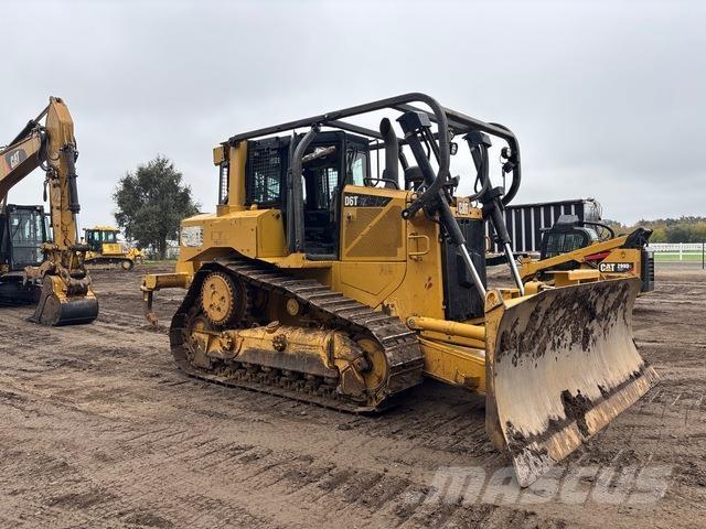 CAT D6T XL ブルドーザー