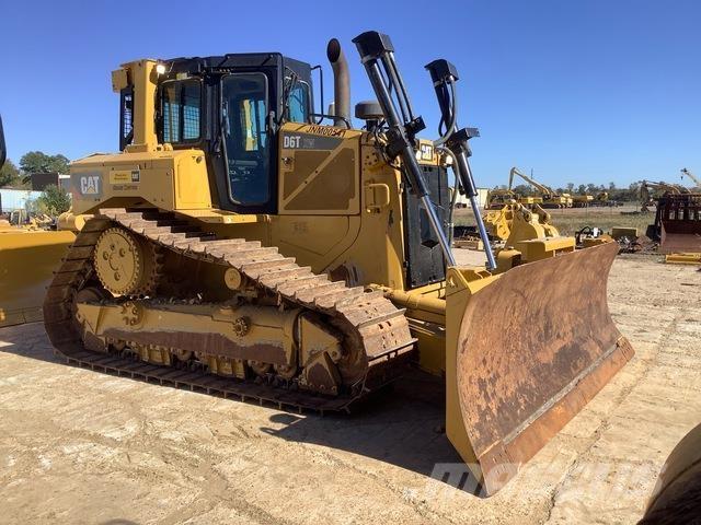 CAT D6T XW ブルドーザー