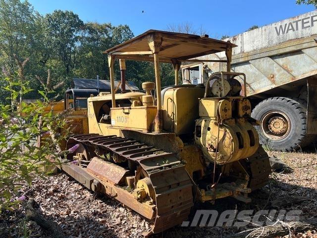 CAT D7 ブルドーザー