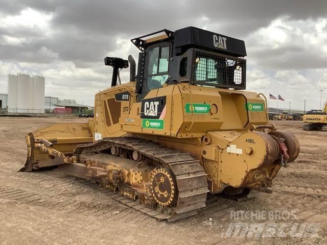 CAT D7E ブルドーザー