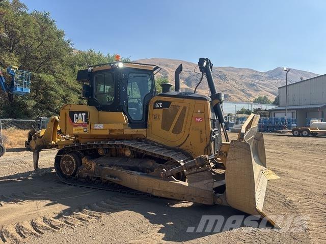 CAT D7E ブルドーザー