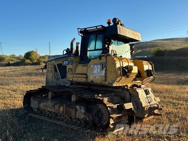 CAT D7E ブルドーザー