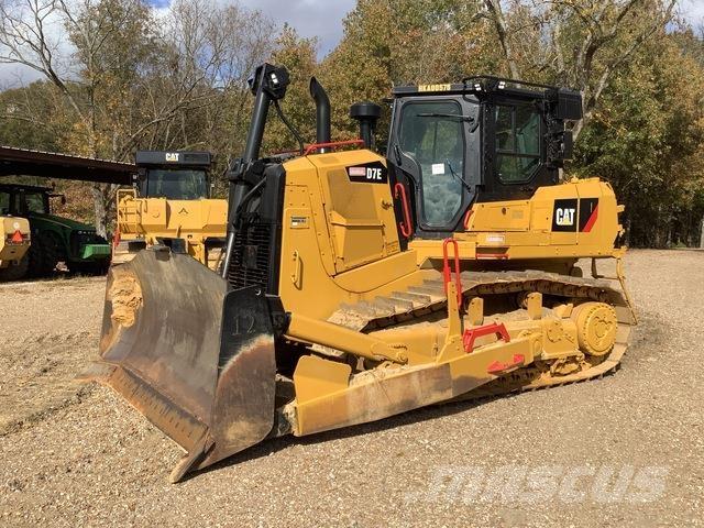 CAT D7E ブルドーザー