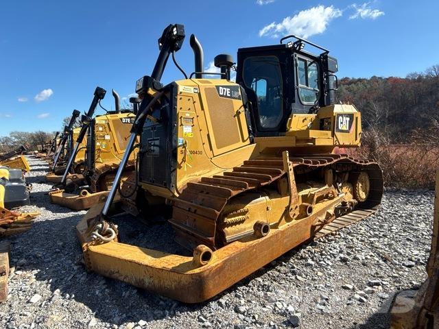 CAT D7E LGP ブルドーザー