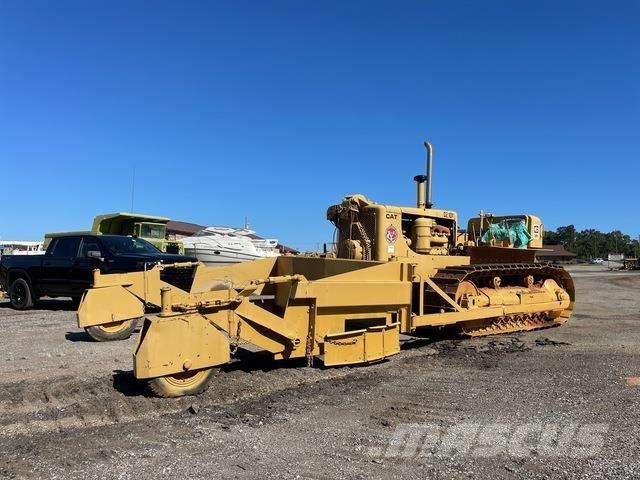 CAT D8 ブルドーザー