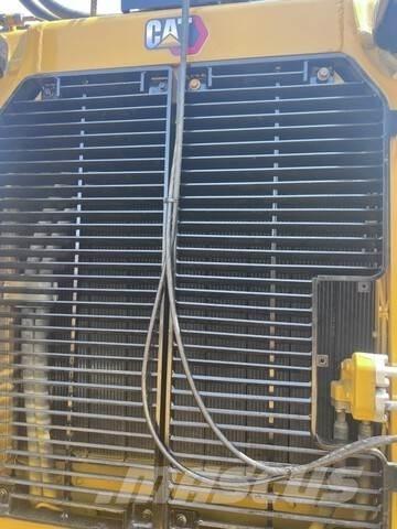 CAT D8GC ブルドーザー