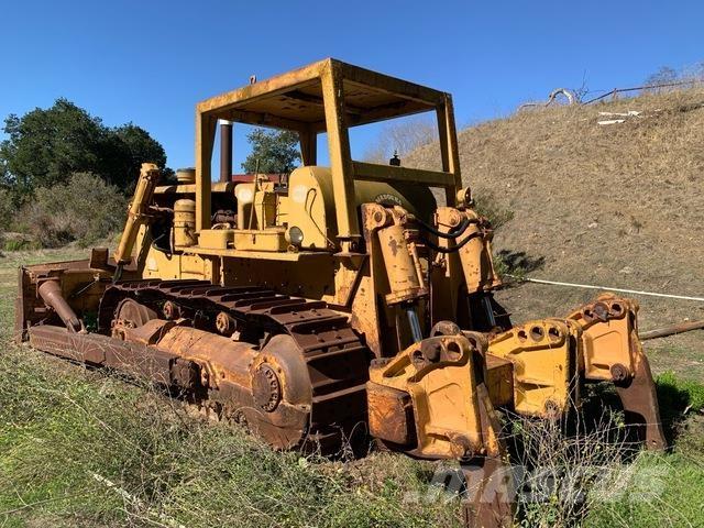CAT D8H ブルドーザー