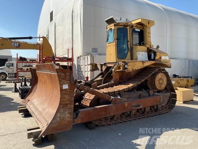 CAT D8L ブルドーザー