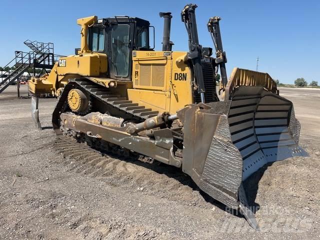 CAT D8N ブルドーザー