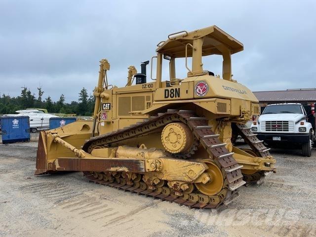 CAT D8N ブルドーザー