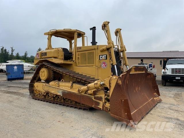 CAT D8N ブルドーザー