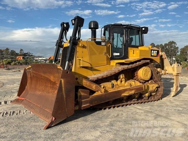 CAT D8T ブルドーザー