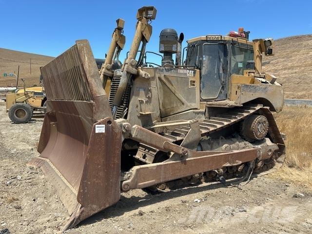 CAT D8T ブルドーザー