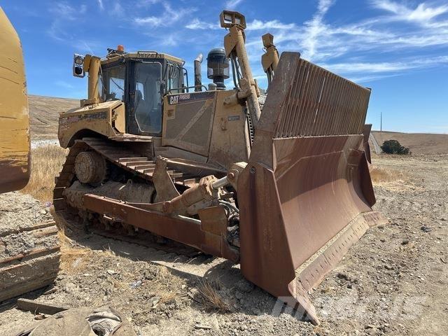 CAT D8T ブルドーザー