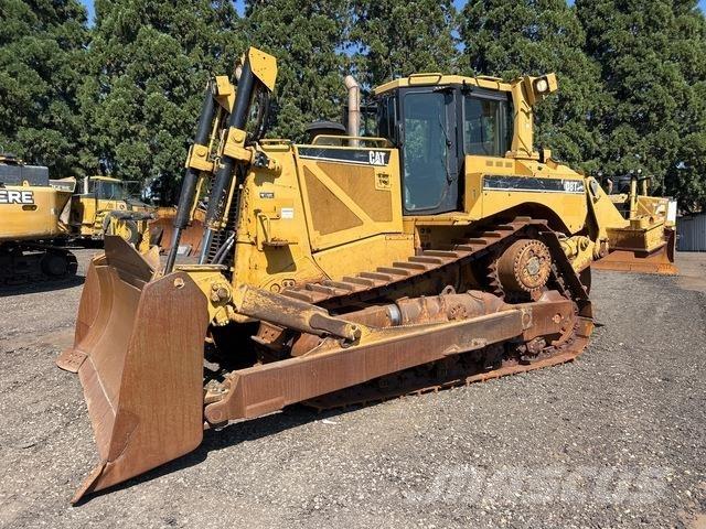 CAT D8T ブルドーザー