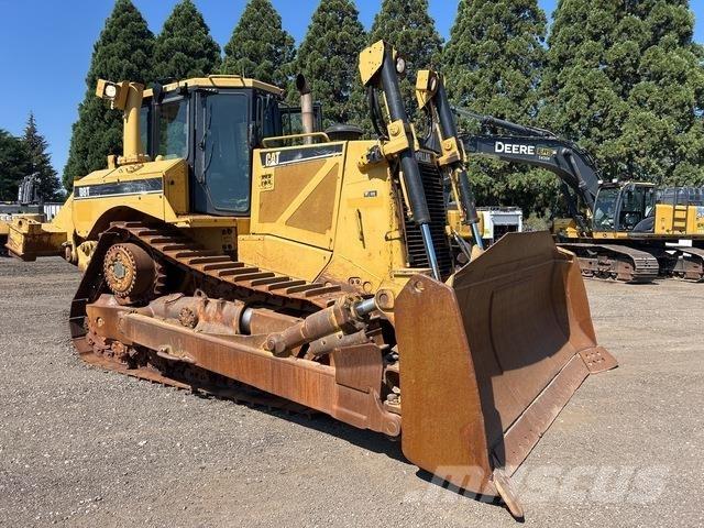 CAT D8T ブルドーザー