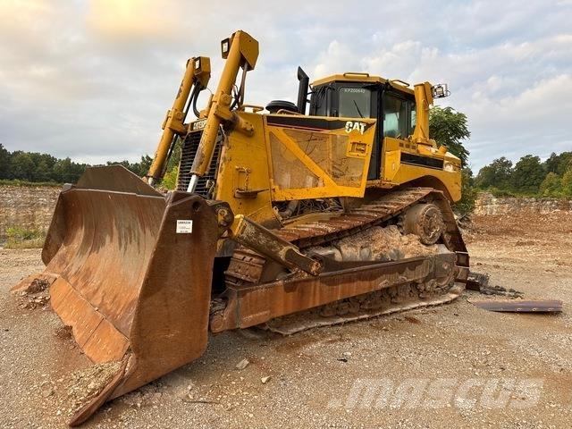 CAT D8T ブルドーザー
