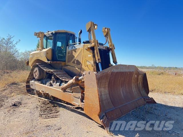 CAT D8T ブルドーザー