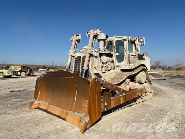 CAT D8T ブルドーザー
