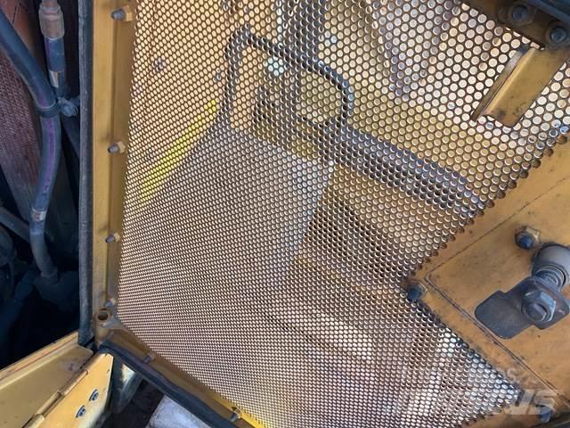 CAT D9 ブルドーザー