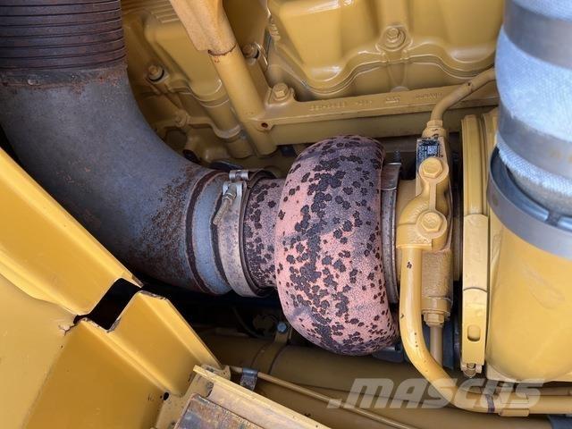 CAT D9T ブルドーザー