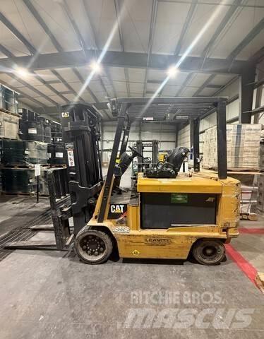 CAT E8000 バッテリーフォークリフト