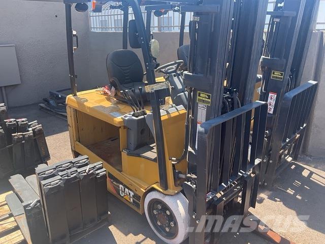 CAT EC25EN2 バッテリーフォークリフト