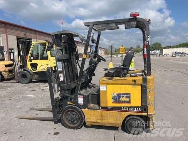 CAT EC25K バッテリーフォークリフト