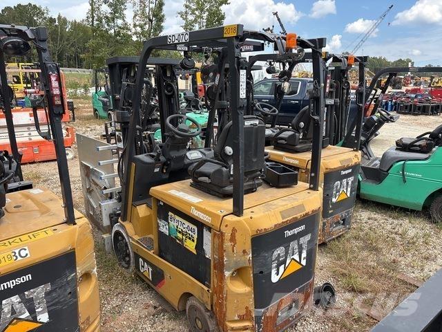 CAT EC25N2 バッテリーフォークリフト
