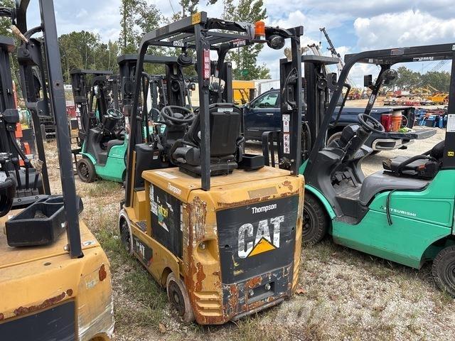 CAT EC25N2 バッテリーフォークリフト