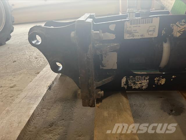 CAT H25D ハンマー／ブレーカ