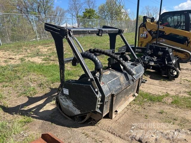 CAT HM415C 林業用マルチャー