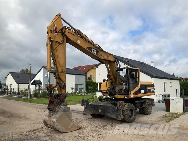 CAT M320 ホイール式油圧ショベル（パワーショベル・ユンボ・バックホー）