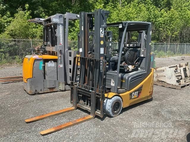 CAT MH 2ET4000 バッテリーフォークリフト